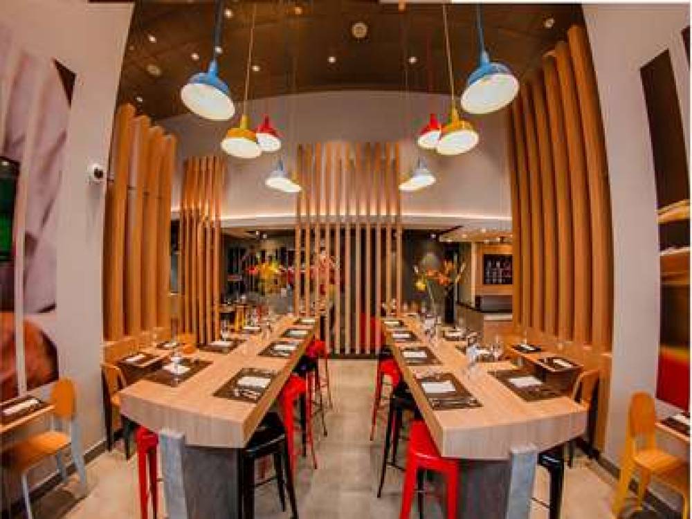 IBIS IQUIQUE 4