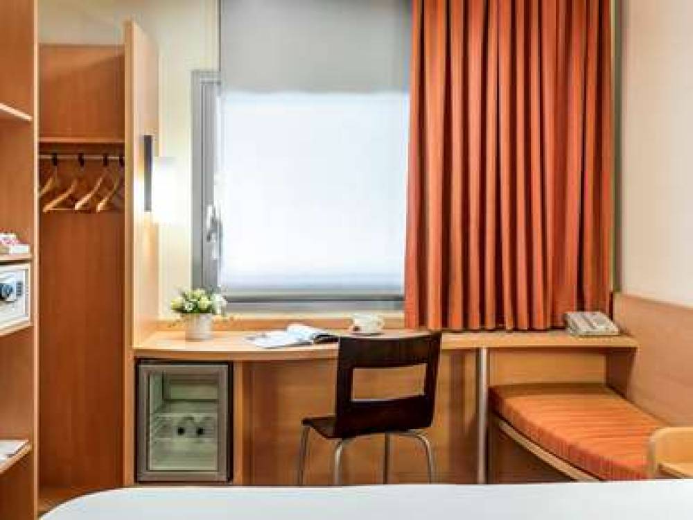 Ibis Izmir Alsancak 9