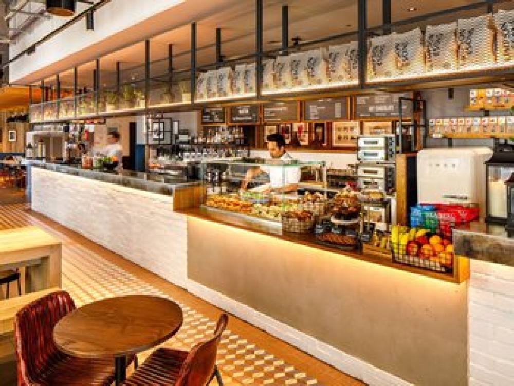 Ibis London Canning Town 5