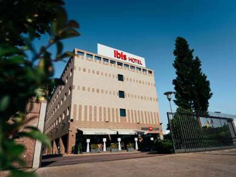 Ibis Madrid Alcala De Henares La Garena