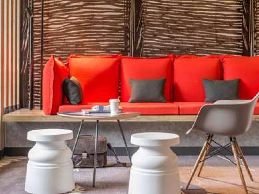 Ibis Nantes Centre Tour Bretagne