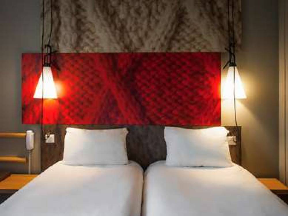 IBIS PARIS DEFENSE COURBEVOIE 8
