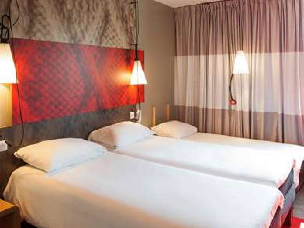 IBIS PARIS DEFENSE COURBEVOIE 6