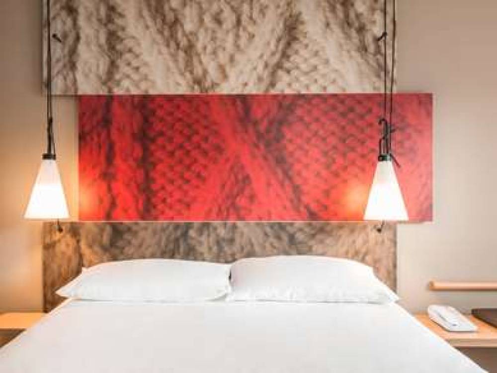 IBIS PARIS DEFENSE COURBEVOIE 7