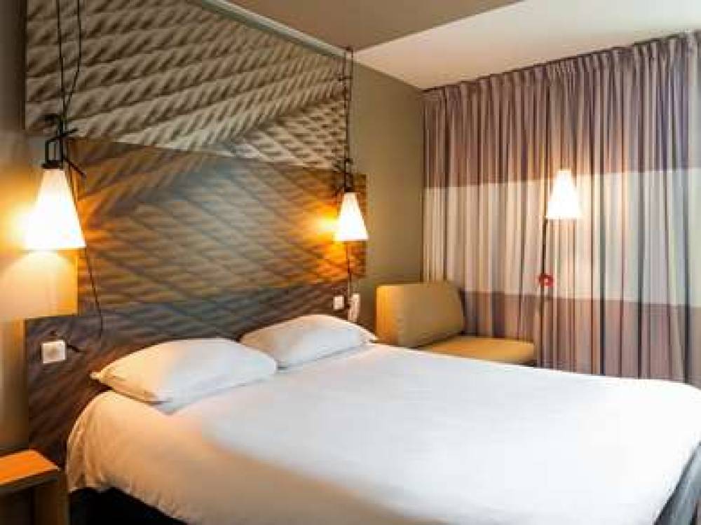 IBIS PARIS DEFENSE COURBEVOIE 3