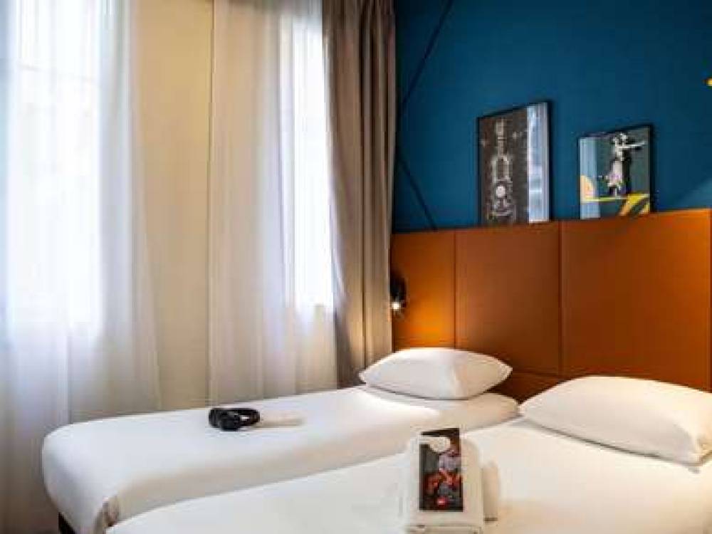 Ibis Paris Ornano Montmartre Nord 18eme 9