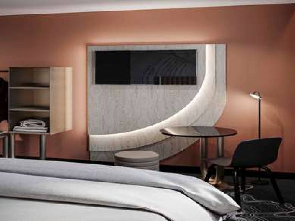IBIS PARIS PORTE DE VERSAILLES 8