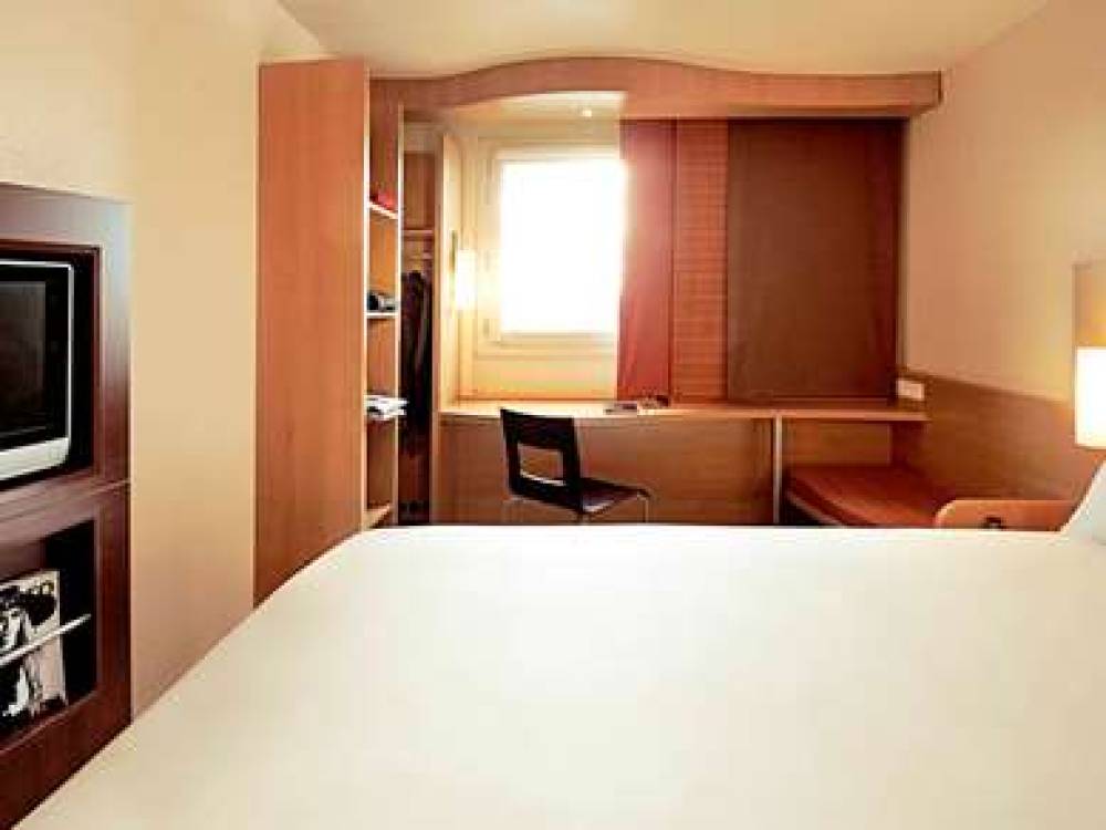 Ibis Pontarlier 3