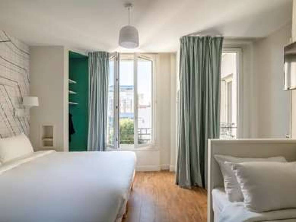 Ibis Styles Asnieres Centre 10
