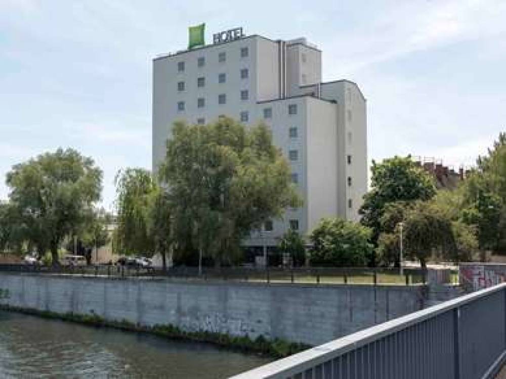 Ibis Styles Berlin Treptow 3