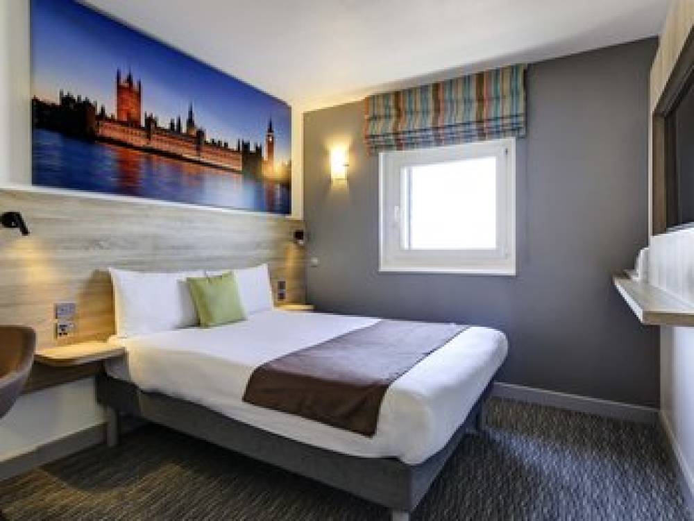 Ibis Styles London Excel 5