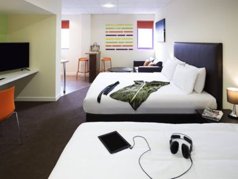 Ibis Styles London Excel 7