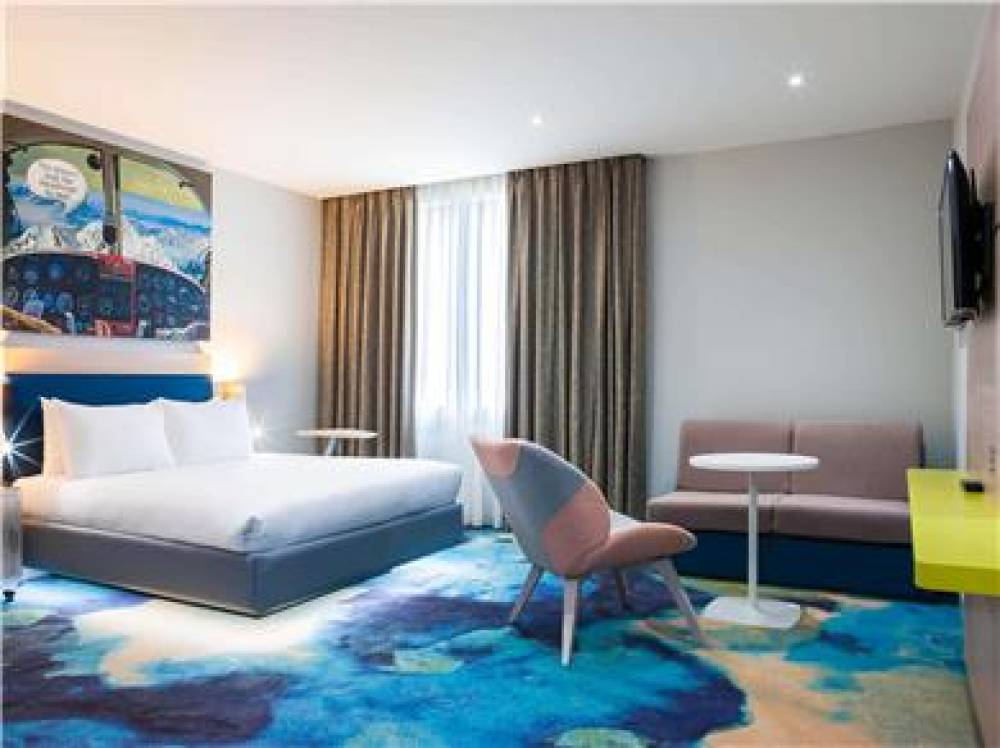 Ibis Styles London Heathrow Airport 5