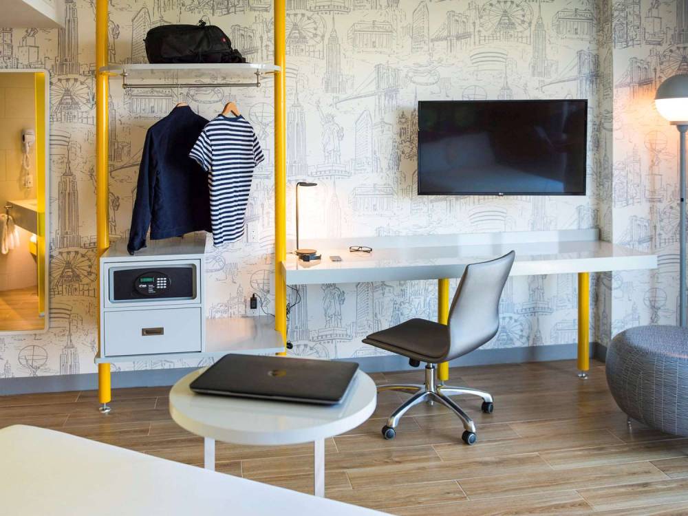IBIS STYLES NEW YORK LGA 8