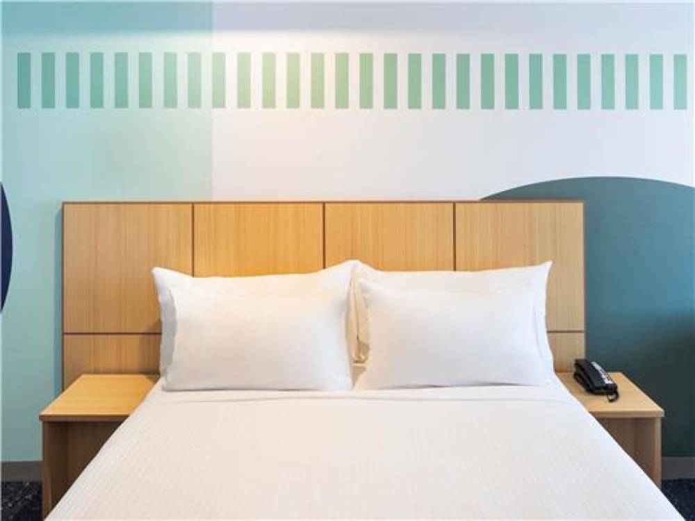 Ibis Styles Sydney Central 7