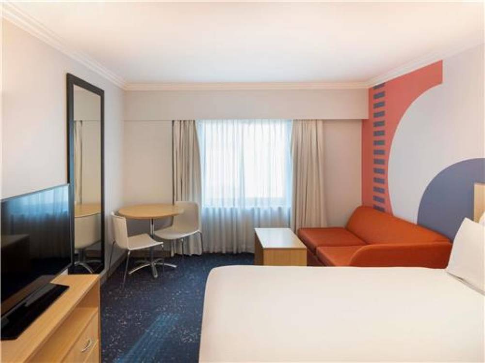 Ibis Styles Sydney Central 8