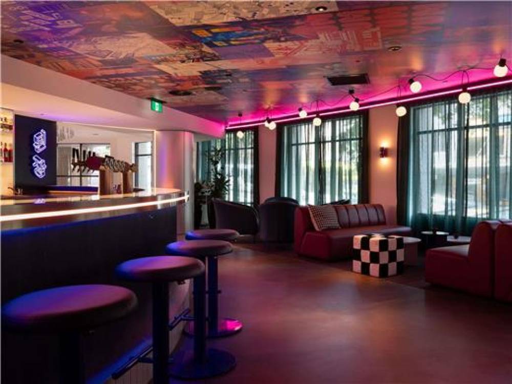 Ibis Styles Sydney Central 2