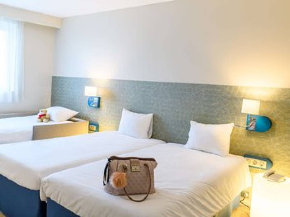 Ibis Styles Tours Centre 2