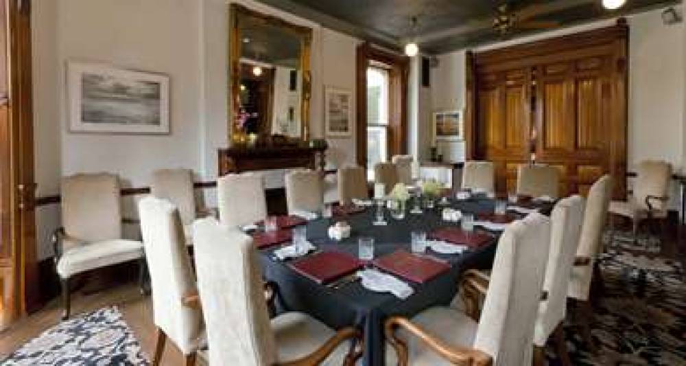 Idlewyld Inn & Spa 9