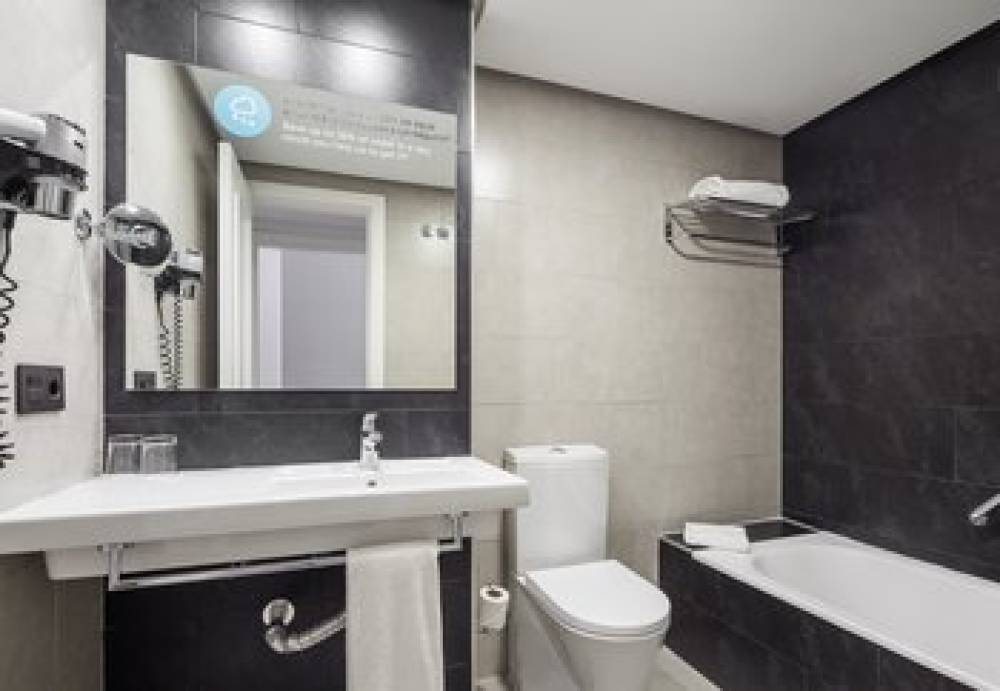 Ilunion Suites Madrid