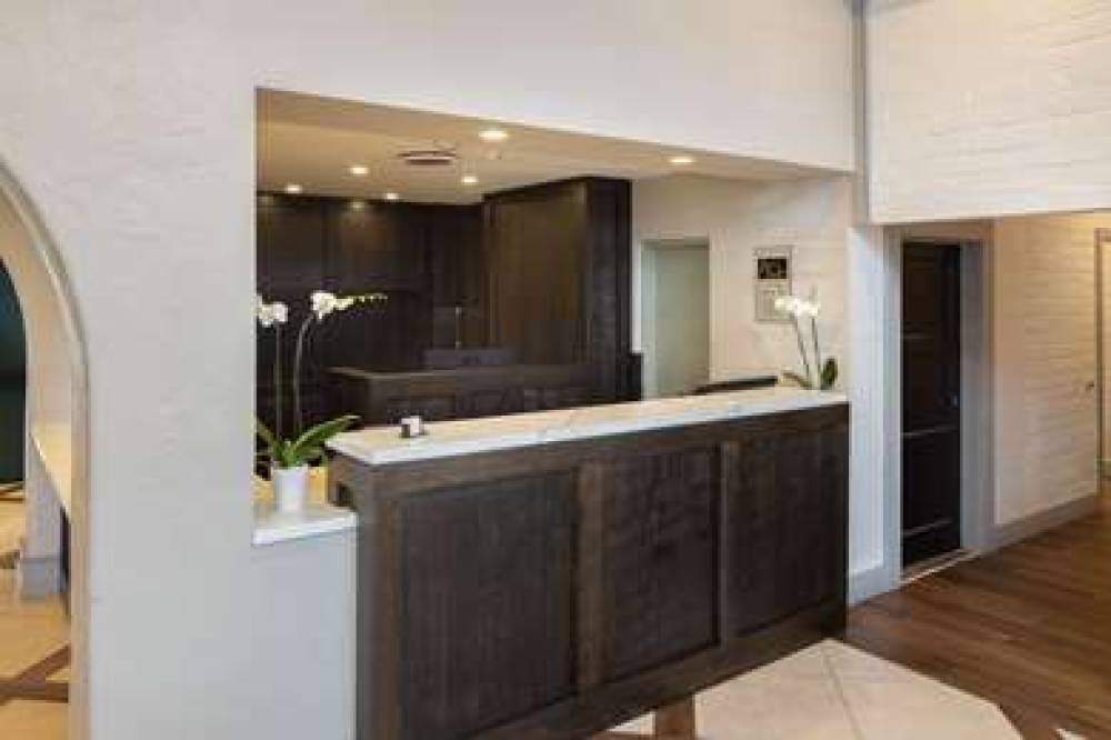 INN MARIN AND SUITES ASCEND HOTEL C 3