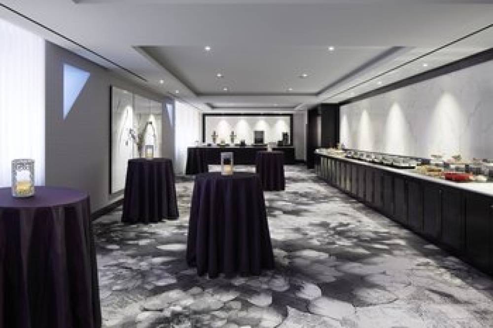 INTERCONTINENTAL 8
