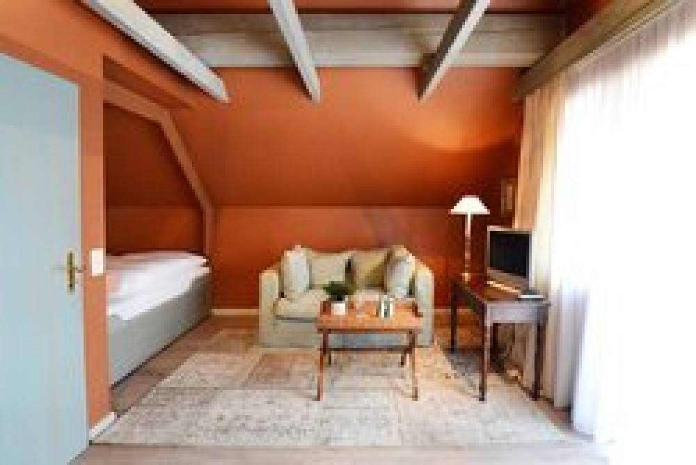 Jagdhaus Waldfrieden Romantikhotel 10