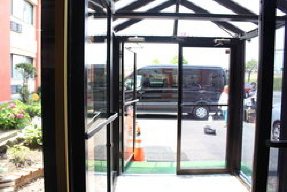 JFK INN 9