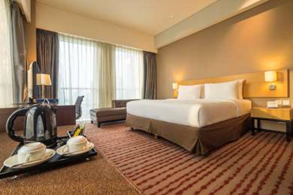 JS LUWANSA HOTEL AND CONVENTION 10