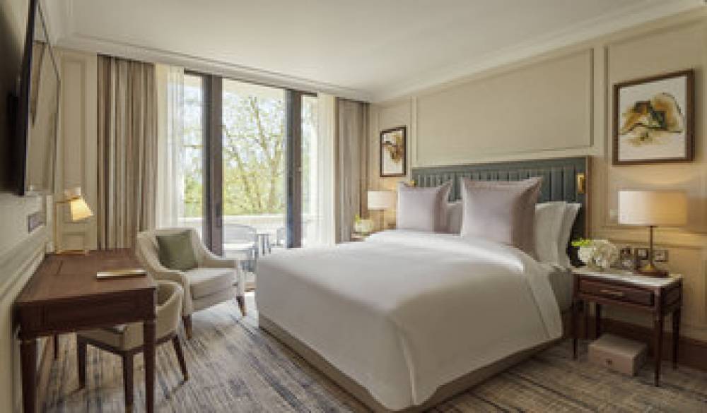 Jumeirah Carlton Tower 9