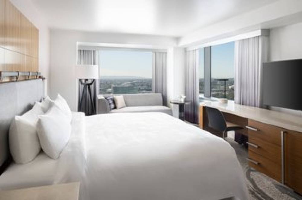 JW Marriott Los Angeles L.A. LIVE 10