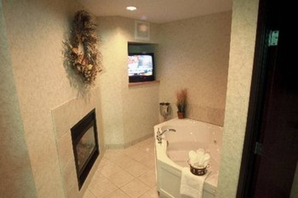 Kelly Inn And Suites Mitchell 10