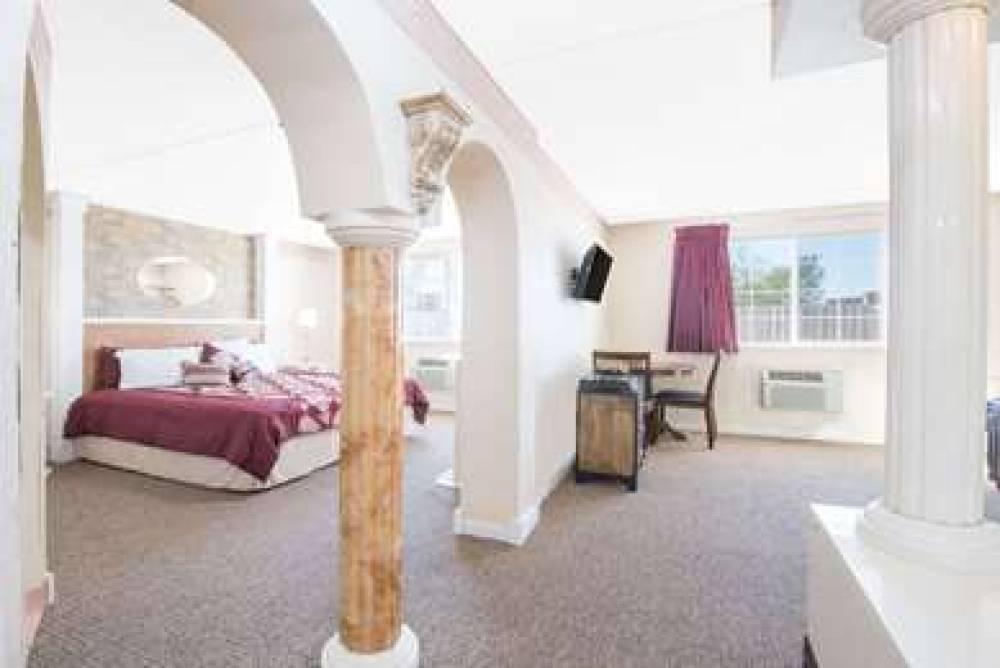 Knights Inn And Suites Grand Forks 7