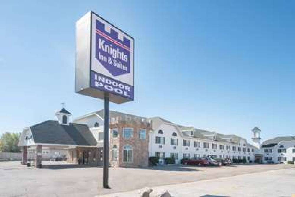 Knights Inn And Suites Grand Forks