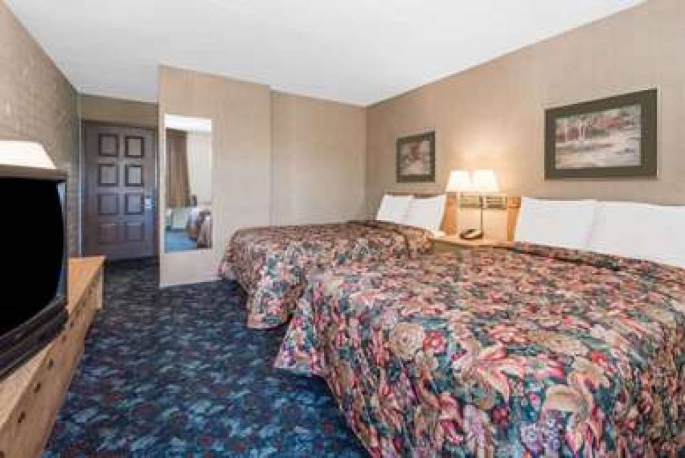 Knights Inn Dayton North Airport 8
