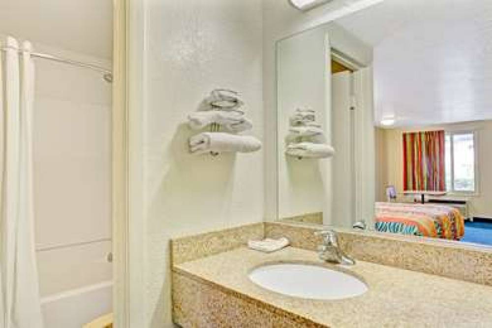 Knights Inn Jacksonville Baymeadows 9