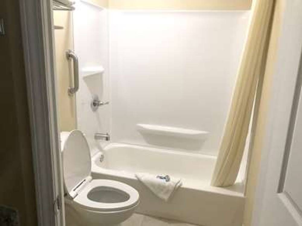 Knights Inn Lumberton 8