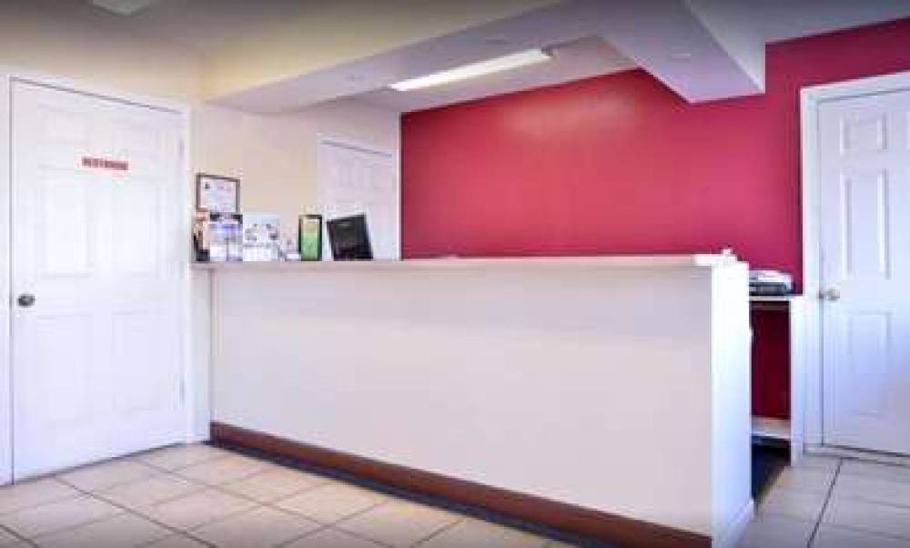 Knights Inn Lumberton 4