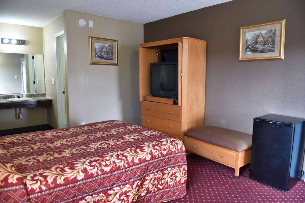Knights Inn Merrillville 8