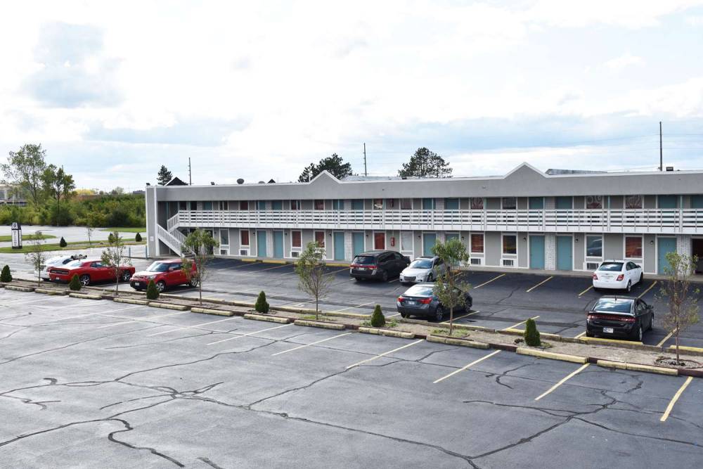 Knights Inn Merrillville 4
