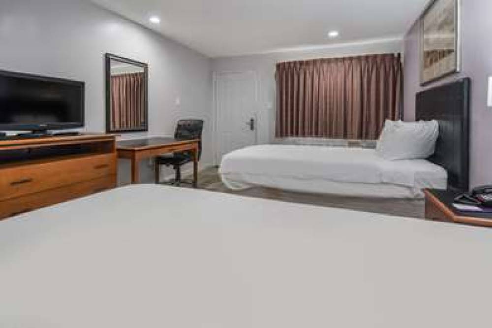 KNIGHTS INN NORTH RICHLAND HIL 10