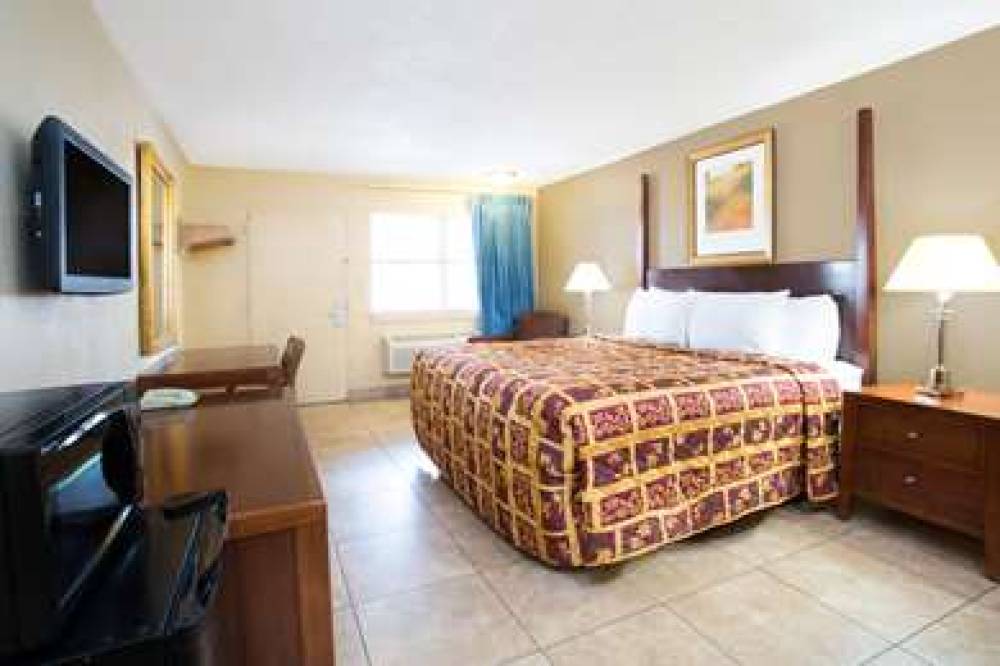 Knights Inn Orlando 4