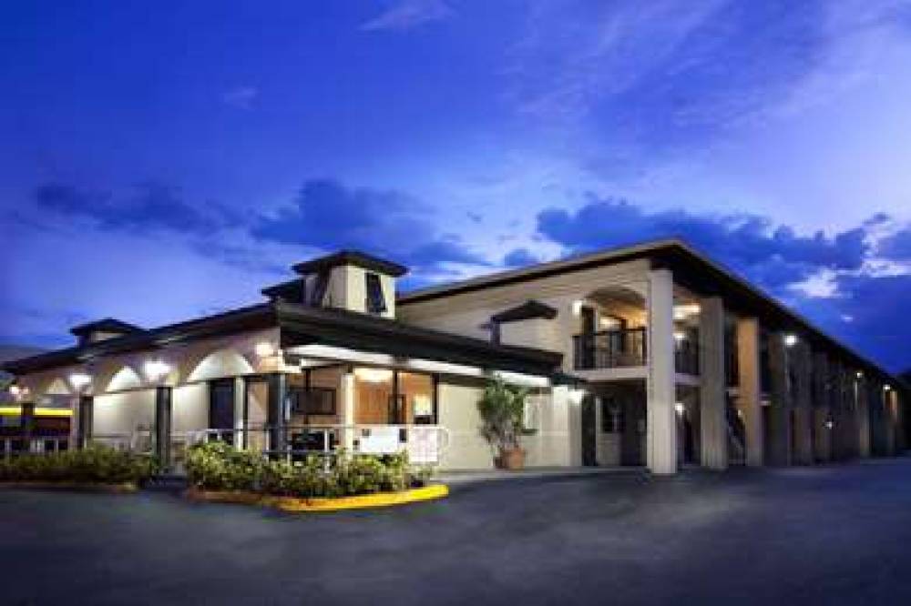 Knights Inn Orlando 1