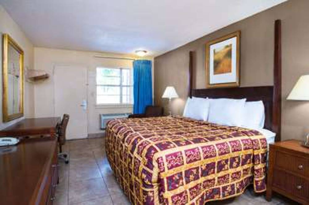Knights Inn Orlando 10