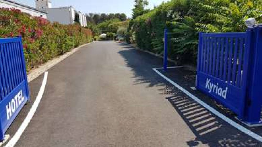 KYRIAD MARSEILLE OUEST - MARTIGUES 3