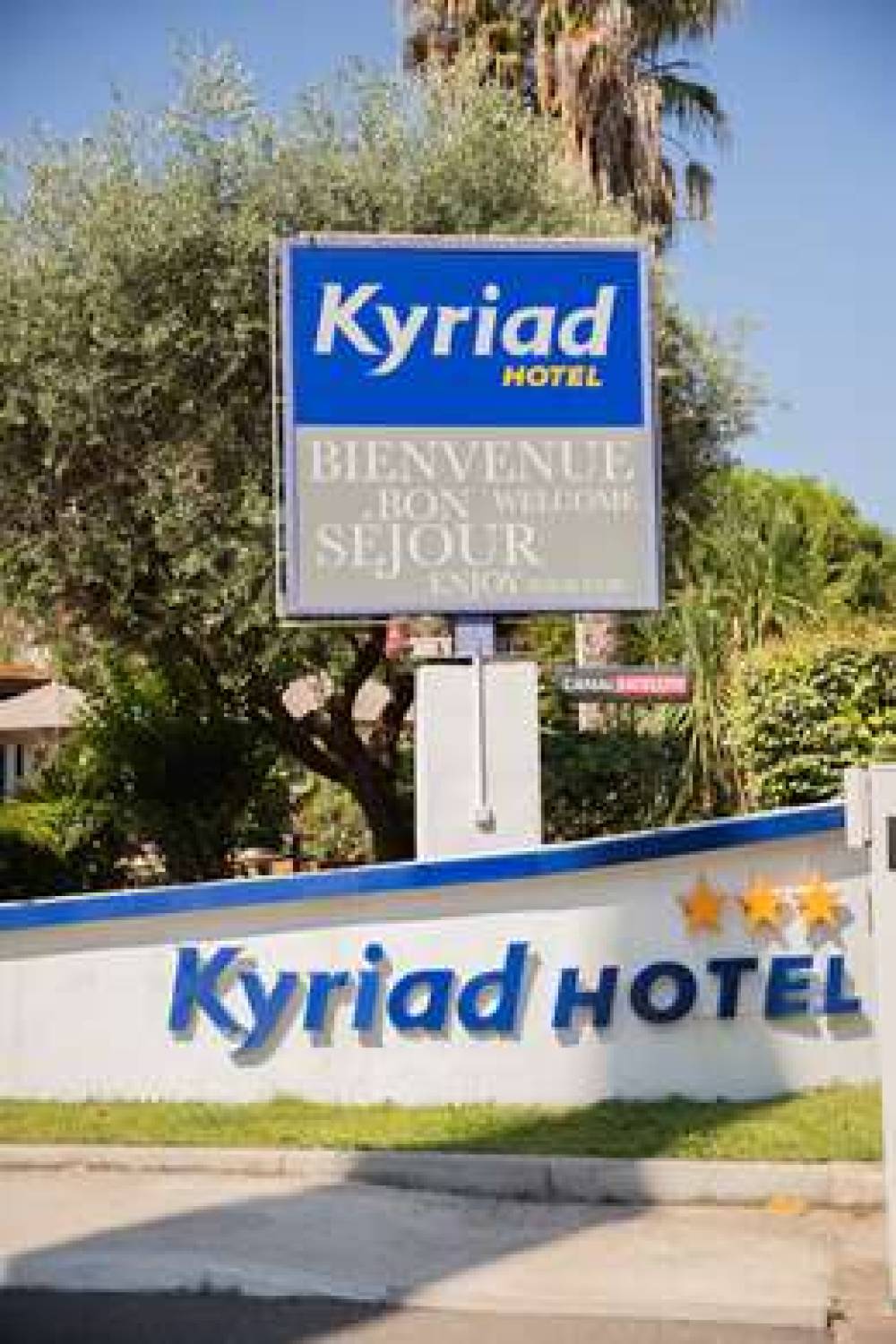 KYRIAD NIMES OUEST 2