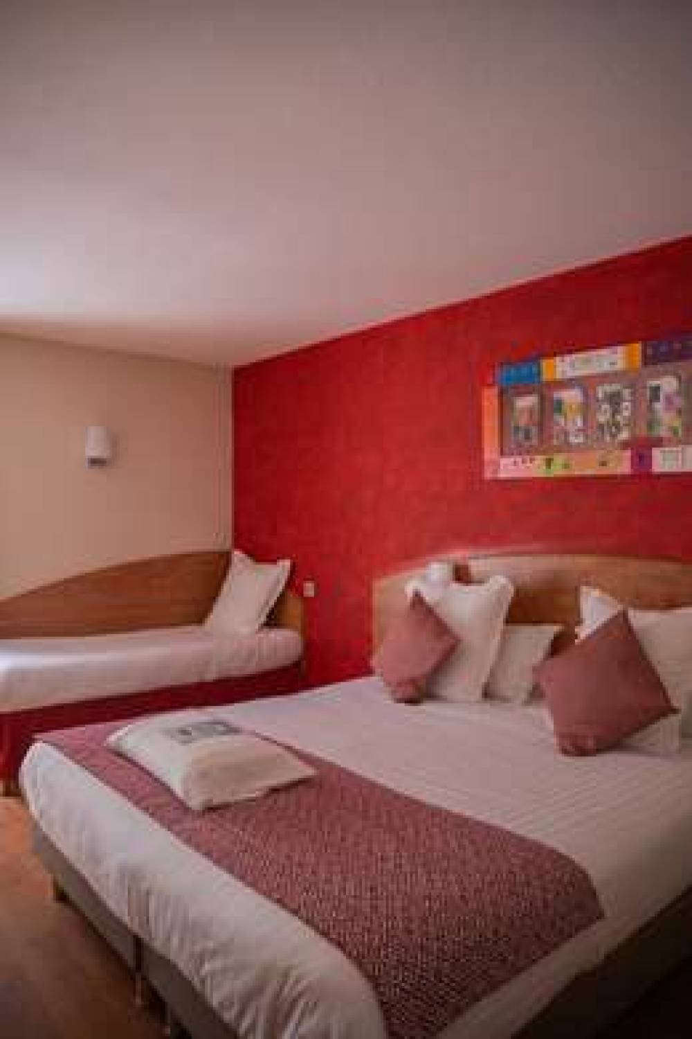 KYRIAD NIMES OUEST 9