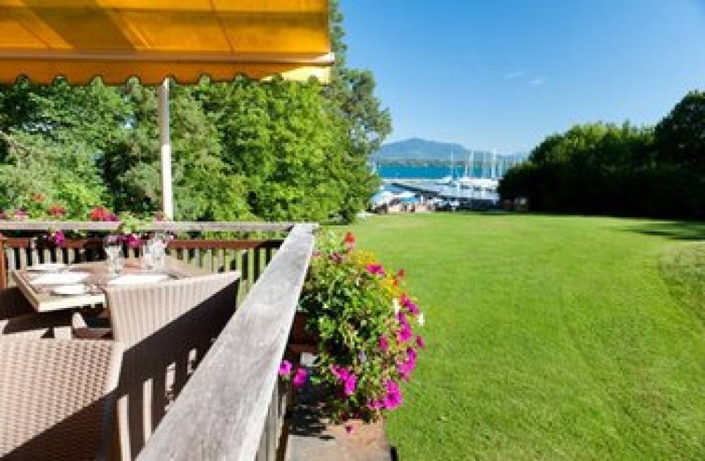 La Barcarolle Hotel
