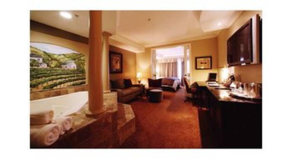 La Bellasera Hotel & Suites 3