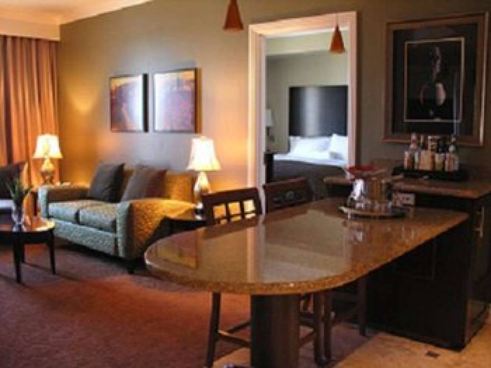 La Bellasera Hotel & Suites 2
